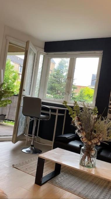 Tisdall House Apartment *